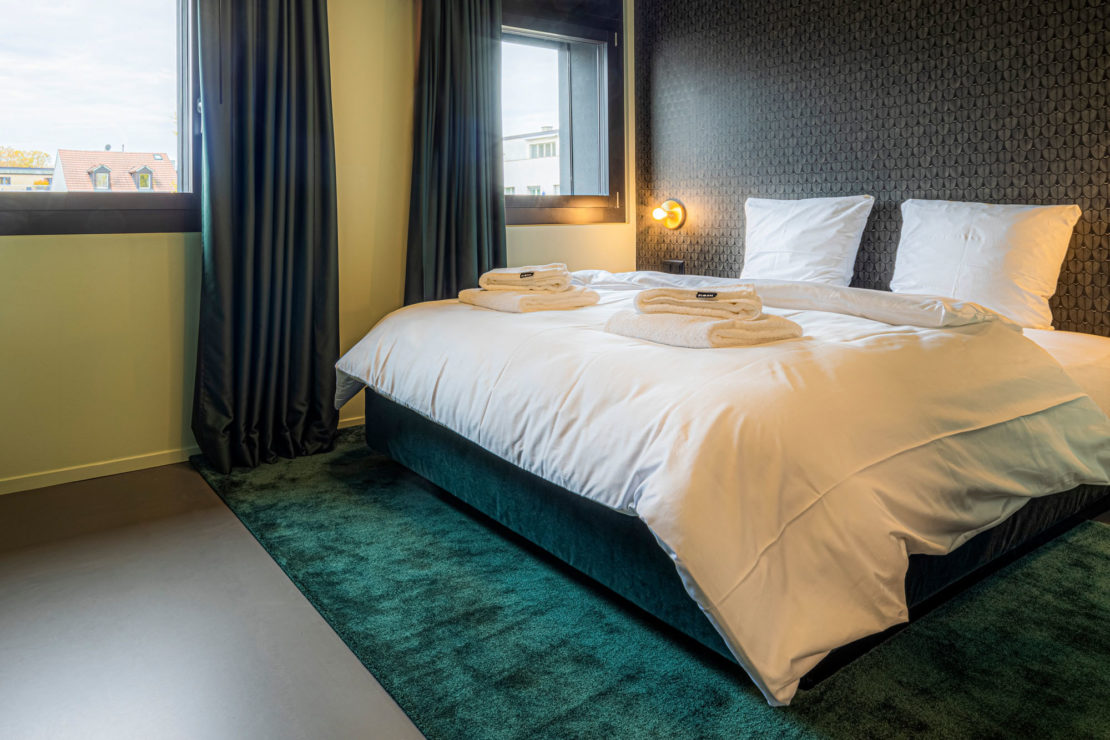 Bloombasel weissheimer MG 8020