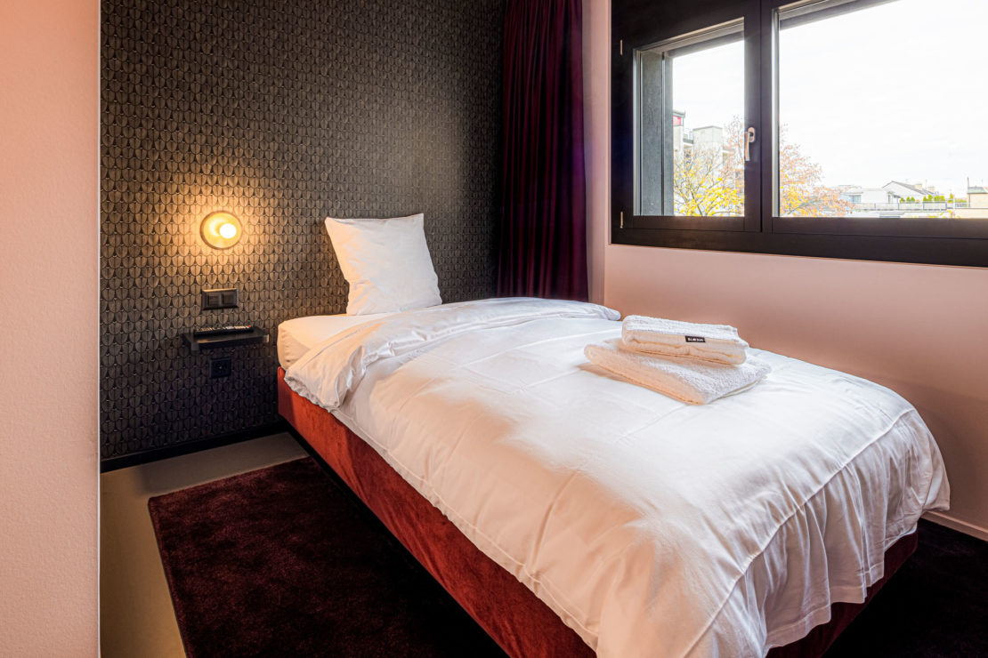 Bloombasel weissheimer MG 8054